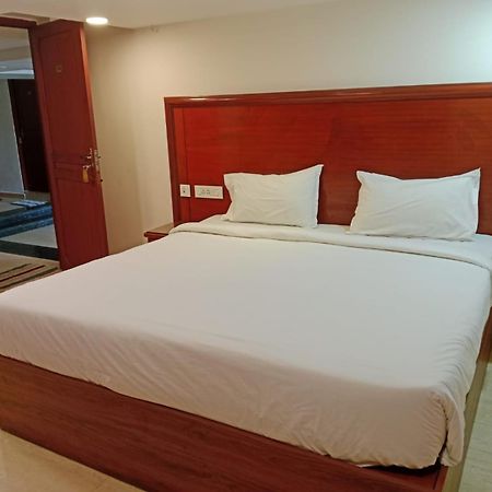 Azhagappa Residency Apartment Pondicherry Bagian luar foto