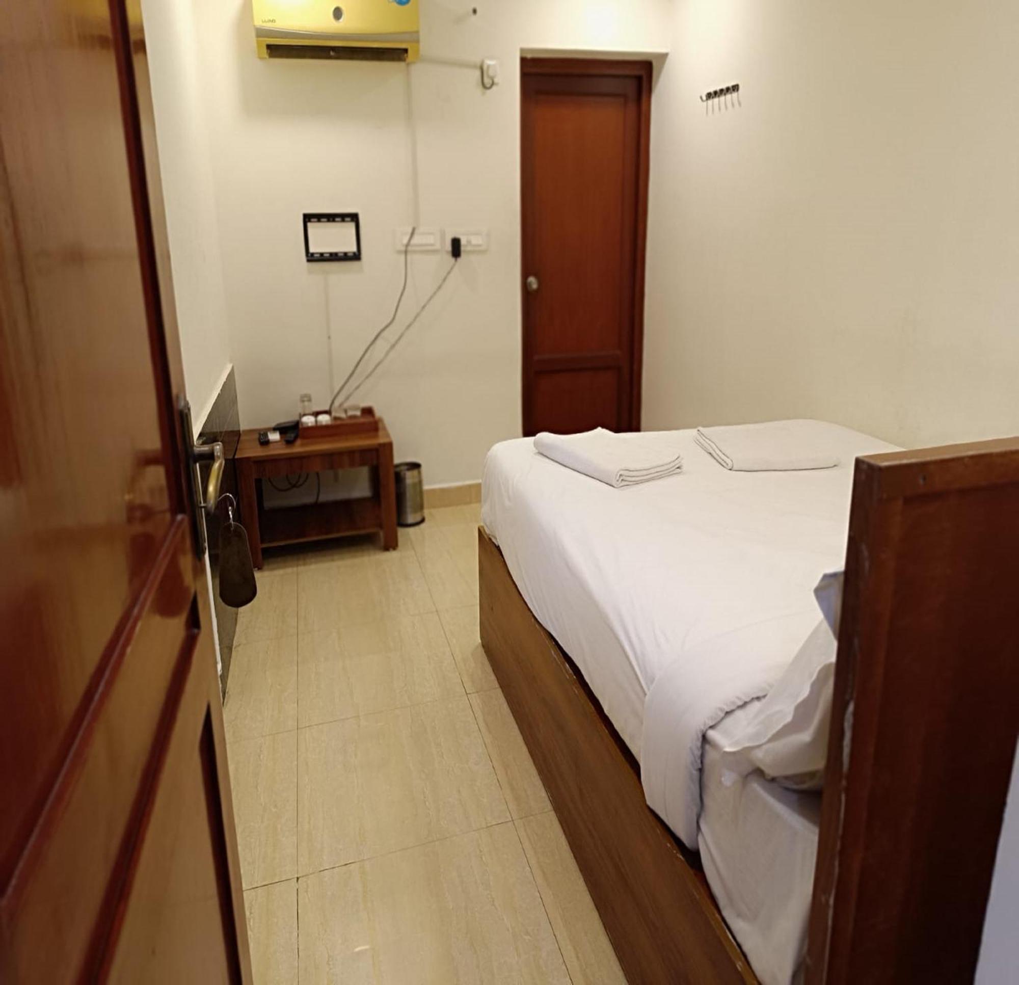 Azhagappa Residency Apartment Pondicherry Bagian luar foto
