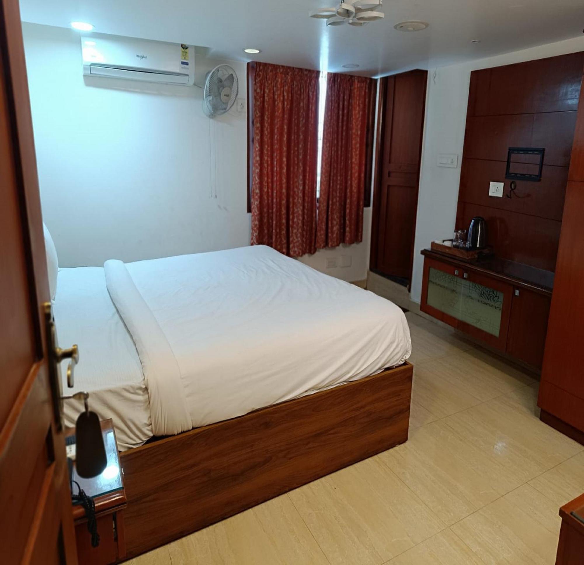 Azhagappa Residency Apartment Pondicherry Bagian luar foto